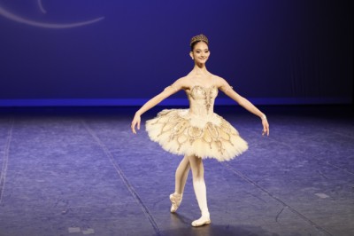 Basileu França conquista dois ouros e um vice no YAGP e é única escola pública brasileira na final