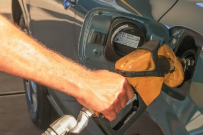 Varejo de Goiás cresce 3,0% em abril e supera Brasil; combustíveis e veículos puxam alta