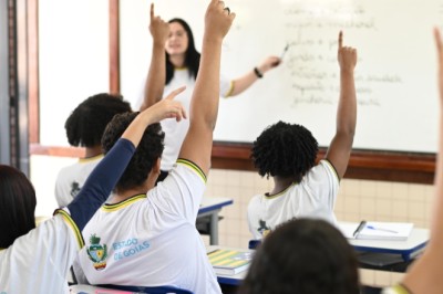Mínimo histórico: Goiás reduz taxa de jovens fora da escola e do trabalho e fica abaixo da média nacional
