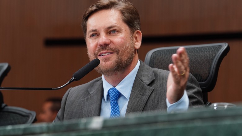 Reeleito, Bruno Peixoto toma posse como presidente da Assembleia Legislativa