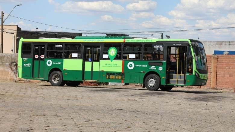 Goiânia testa primeiro ônibus movido a biometano