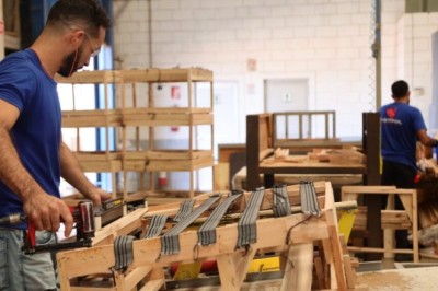 Goiás cria 6,3 mil empregos formais em março