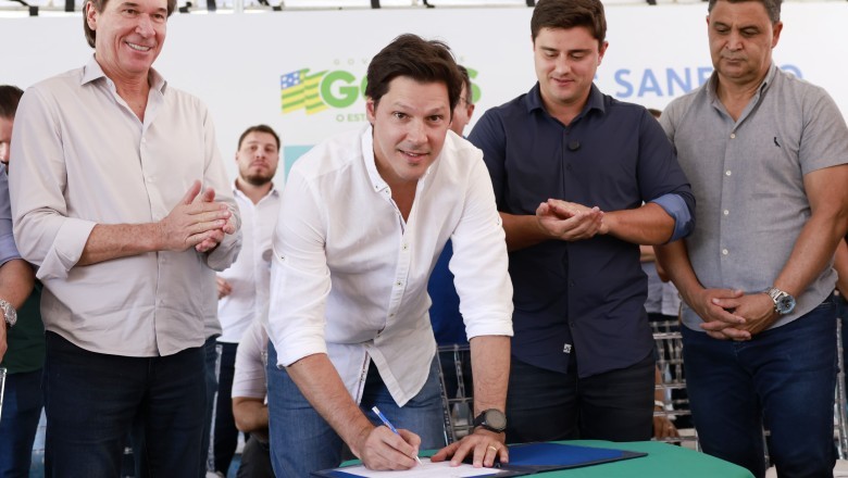 Daniel Vilela dá início a obras que levarão água tratada a 28 mil moradores de Luziânia