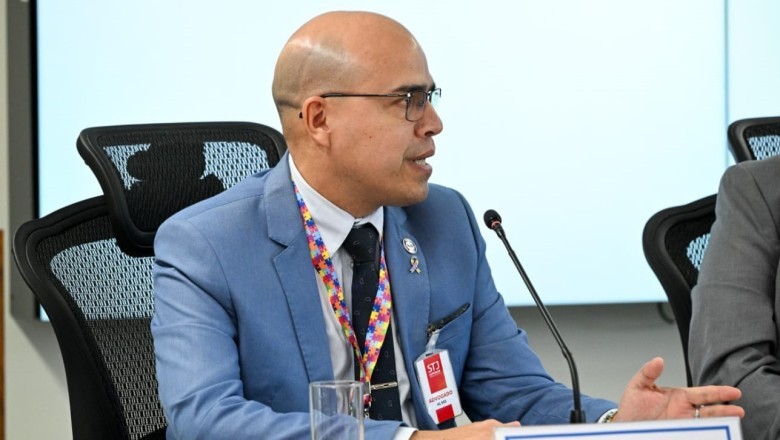 Advogado goiano é o primeiro autista a palestrar no STJ