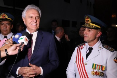 Governo de Goiás promove 650 bombeiros e entrega medalha Dom Pedro II