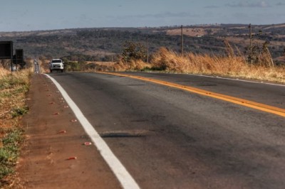 Daniel Vilela assina ordem de serviço para duplicação da GO-330 em Catalão