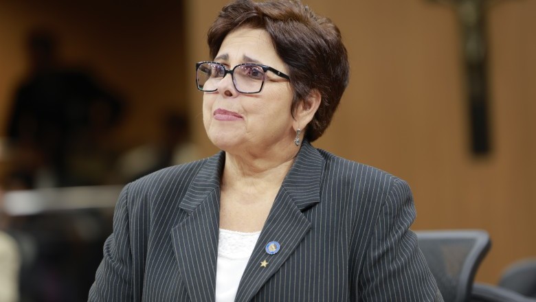 Projeto propõe valorização de equipes que trabalham na defesa das mulheres