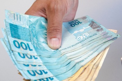 Brasileiros sacaram em janeiro R$ 403,29 milhões esquecidos em bancos