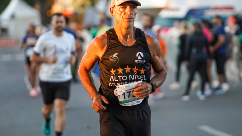 Corrida em Anápolis arrecada alimentos na retirada de kits