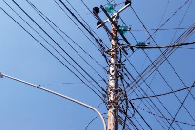 Luziânia retira quase duas toneladas de fios irregulares por mês