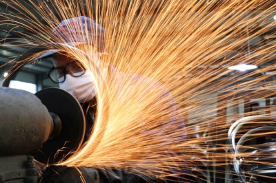 Governo destina R$ 15 bi a setores afetados por crises internacionais