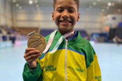 Atleta goiano conquista duas medalhas de ouro no Mundial de Patinação Artística