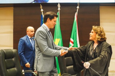 Empossada nova gestão do TRE Goiás
