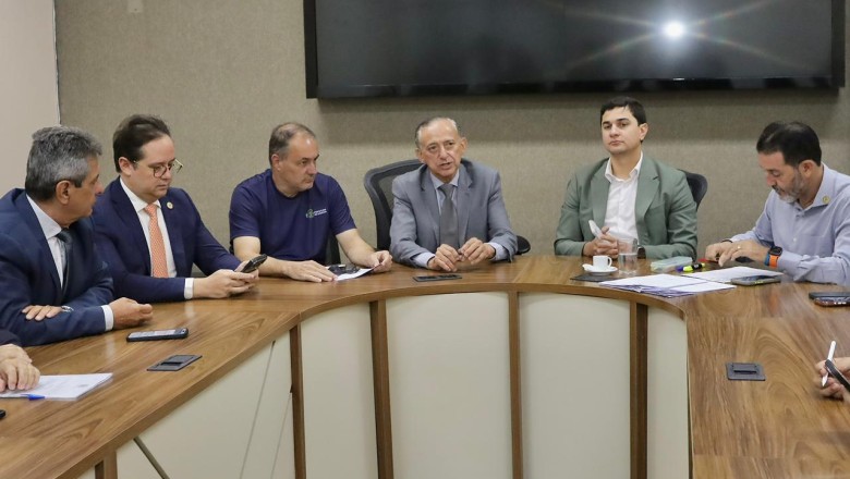Após visita de Anselmo Pereira à Câmara, Pafus é aprovado em 2 minutos e pautas prioritárias ganham impulso
