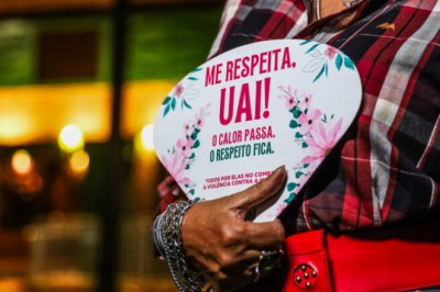 Me Respeita, Uai!: Pecuária de Goiânia terá campanha antiassédio com Ônibus Lilás e Banco Vermelho gigante