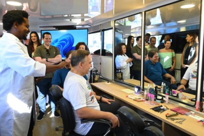 Caravana Emprego e Renda abre nova etapa em Goiânia com cursos gratuitos e vagas; meta é atender 13 mil até 2026