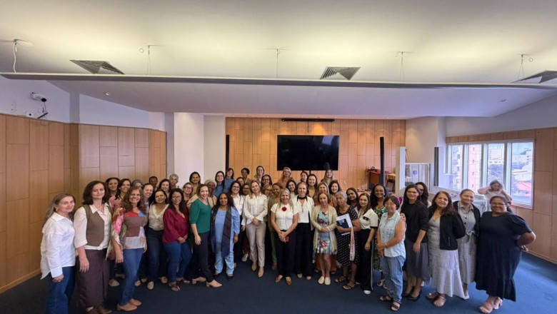 Homenagem em Goiânia celebra Dia do Assistente Social e reúne cerca de 100 profissionais