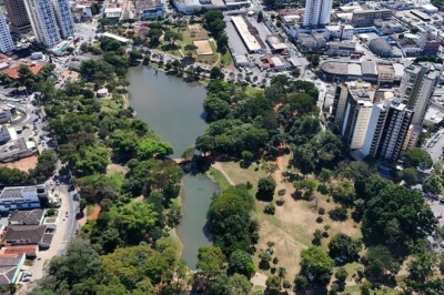 Lago das Rosas inicia revitalização de R$ 2,7 milhões com novas áreas de lazer, iluminação e resgate histórico; veja o que muda