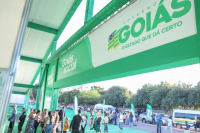 Planaltina recebe 1,4 mil cartões do Goiás Social, 7,8 mil donativos e novo campo de R$ 500 mil