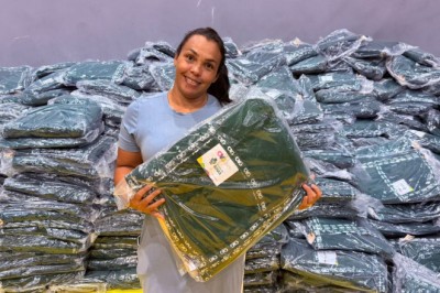 Frio em Goiás: Senador Canedo inicia entrega de 1.540 cobertores; prioridade é renda zero do Bolsa Família
