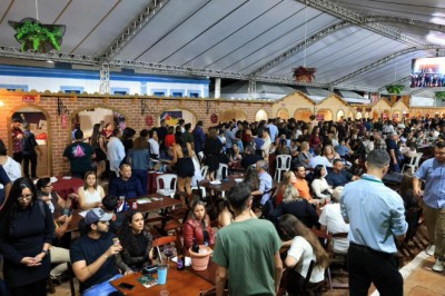 Festival Italiano de Nova Veneza celebra 20 anos com show de Leonardo e mira recorde de público até domingo