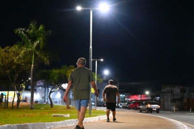Goiânia atinge 99% de LED e ativa canal 24h para reparos; economia pode superar R$ 900 milhões