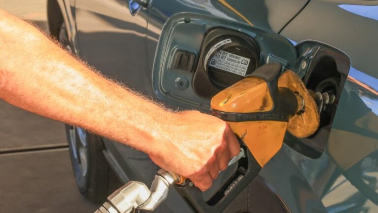 Varejo de Goiás cresce 3,0% em abril e supera Brasil; combustíveis e veículos puxam alta