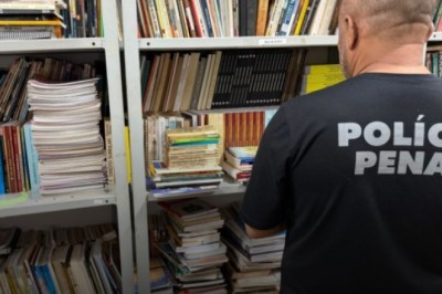 Doação de 908 livros reforça bibliotecas de unidades prisionais em Goiás e impulsiona remição pela leitura