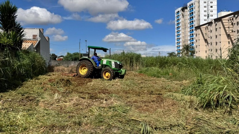 Em 100 dias, Prefeitura de Goiânia limpa 514 lotes privados após autuações; veja bairros atendidos