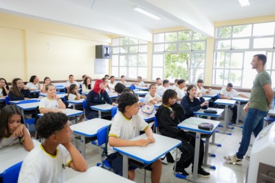 Super El Niño no radar: Goiás adapta escolas com energia solar e medidas para reduzir calor em até 5°C