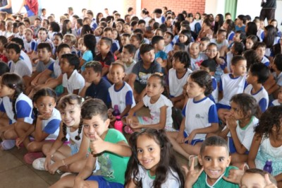 Em quatro meses, Goiânia injeta R$ 383 milhões na educação com tablets, lousas digitais e novas salas