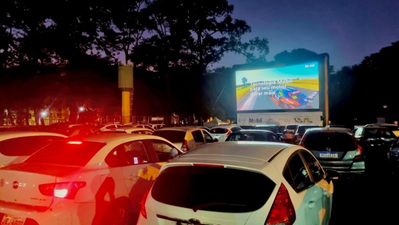 Cinema drive-in gratuito transforma o Parque Mutirama em telona a céu aberto com clássicos e novidades