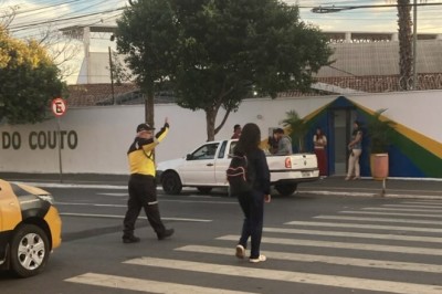 Volta às aulas em Goiânia: SET reforça fiscalização nas escolas; multas chegam a R$ 195,23