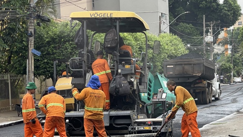Recapeamento de 6,9 quilômetros começa em 22 ruas de Goiânia; veja os setores atendidos