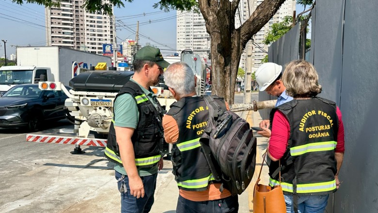 Fiscalização encontra bueiro entupido e carga irregular em obra de Goiânia