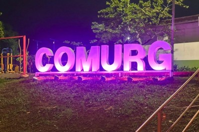 Sede da Comurg ganha iluminação rosa em alerta para prevenção ao câncer