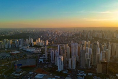 Goiânia aparece entre as 20 cidades brasileiras mais bem colocadas em ranking global da Oxford Economics