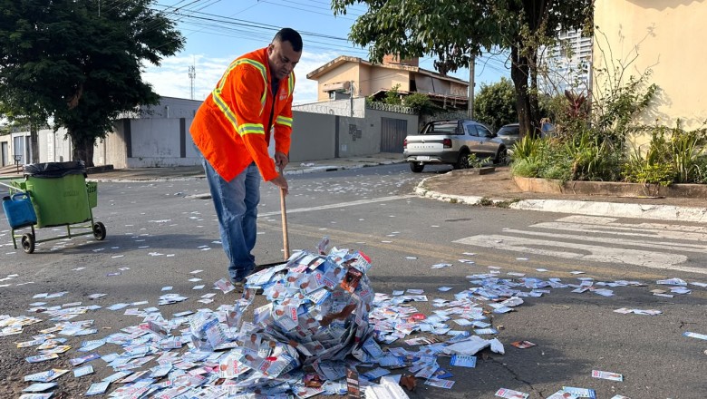 Após primeiro turno, Goiânia recolhe 1,5 tonelada de materiais de campanha nas ruas