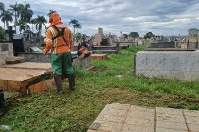 Cemitérios de Goiânia passam por mutirão de limpeza antes do Dia de Finados