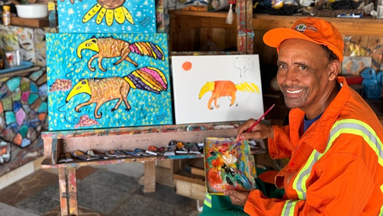 Gari de Goiânia transforma cenas do cotidiano e do Cerrado em arte reconhecida nacionalmente