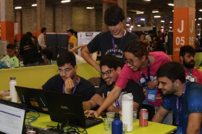 Goiás reúne 150 estudantes de cinco estados em disputa nacional de inteligência artificial